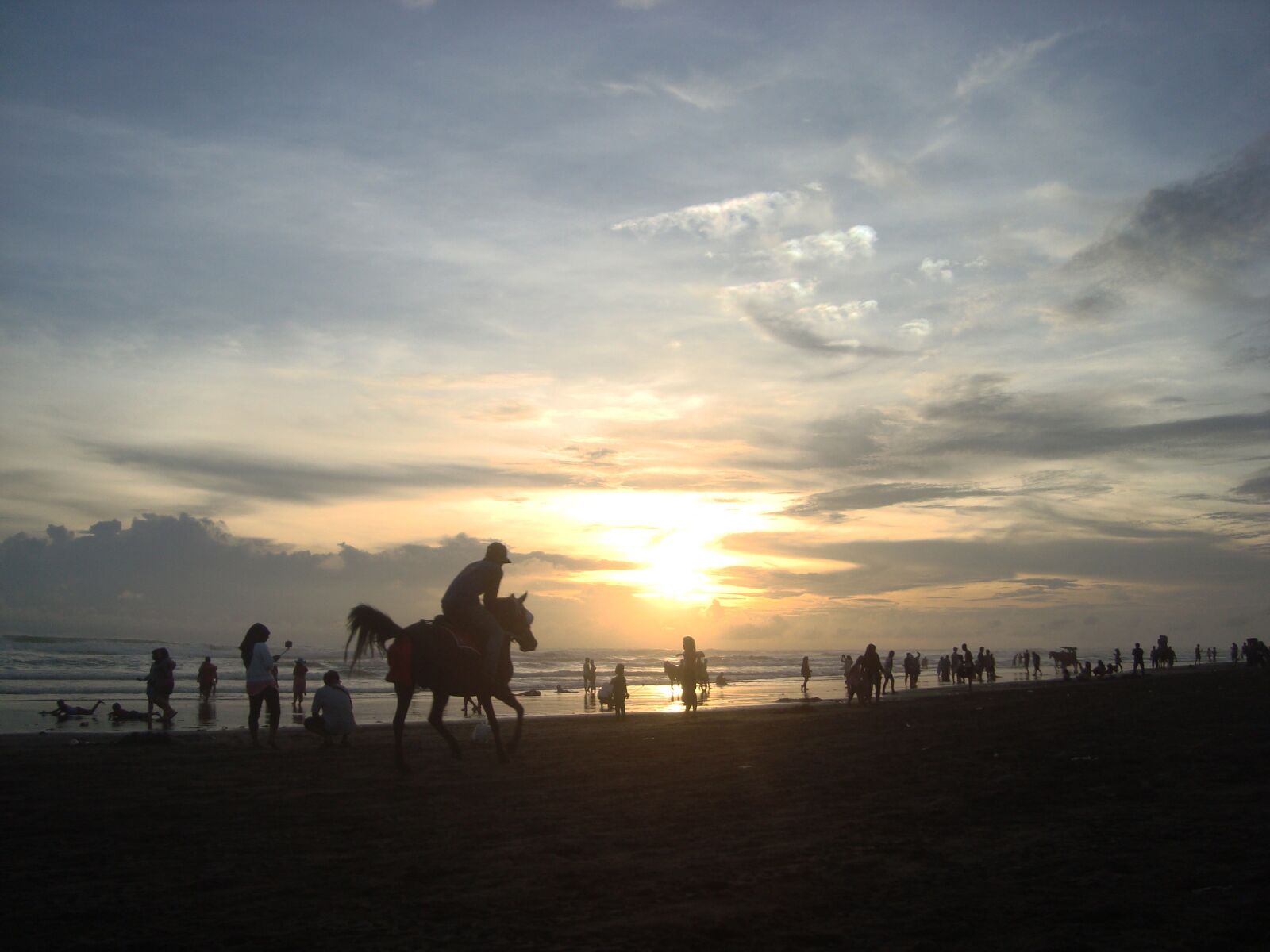 Sony Cyber-shot DSC-W120 sample photo. Silhouette, sunset, horse photography