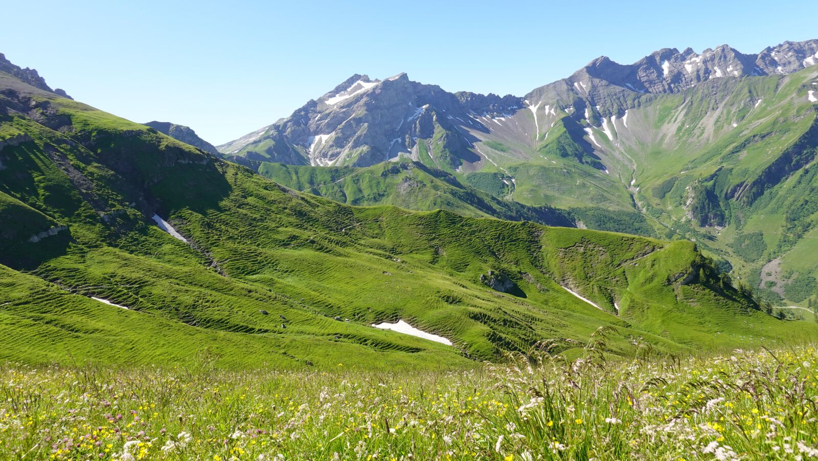 Sony DSC-RX100M7 sample photo. Mountain landscape, graub nden photography