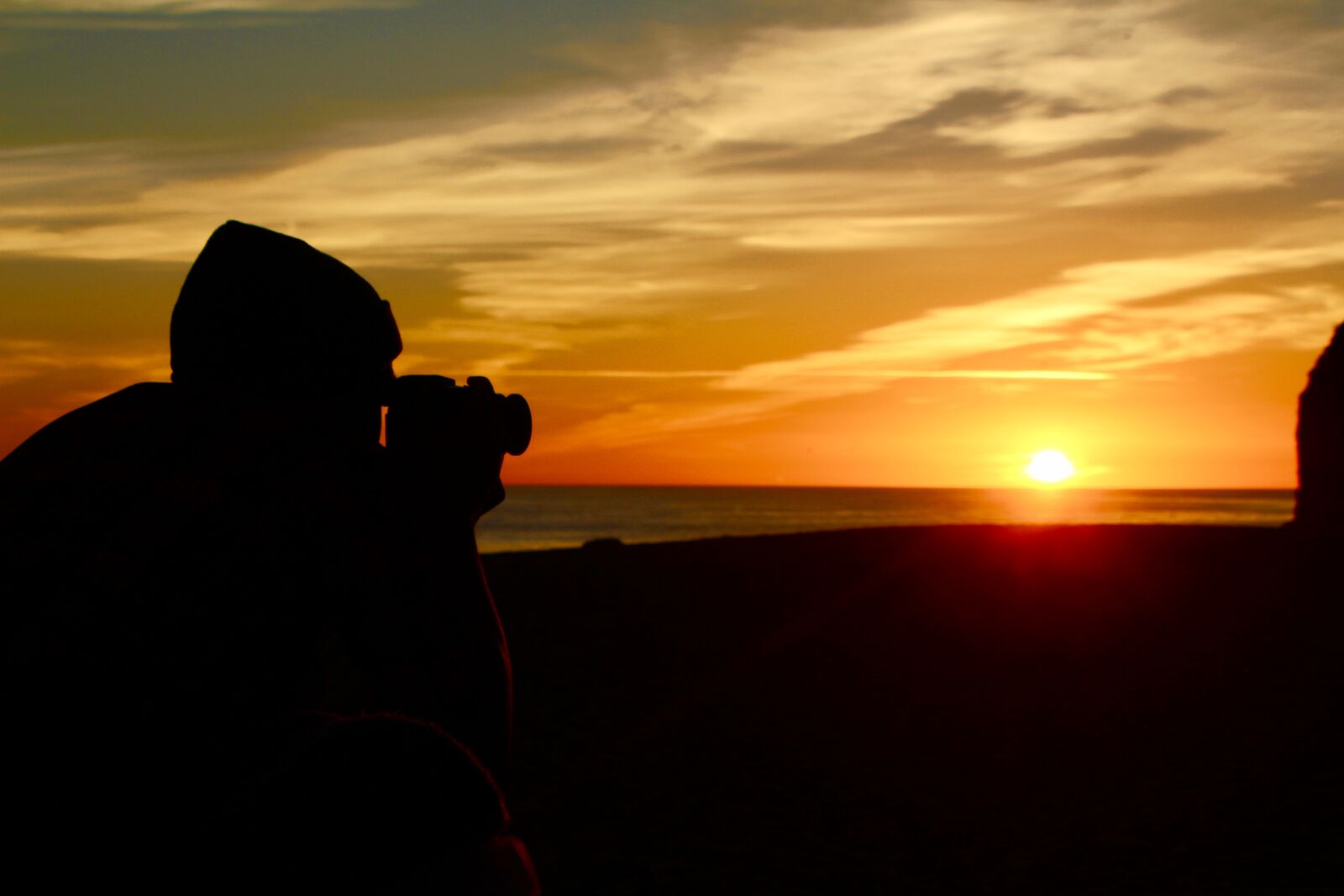 Canon EOS 700D (EOS Rebel T5i / EOS Kiss X7i) sample photo. Photographer, shadow, sunset photography