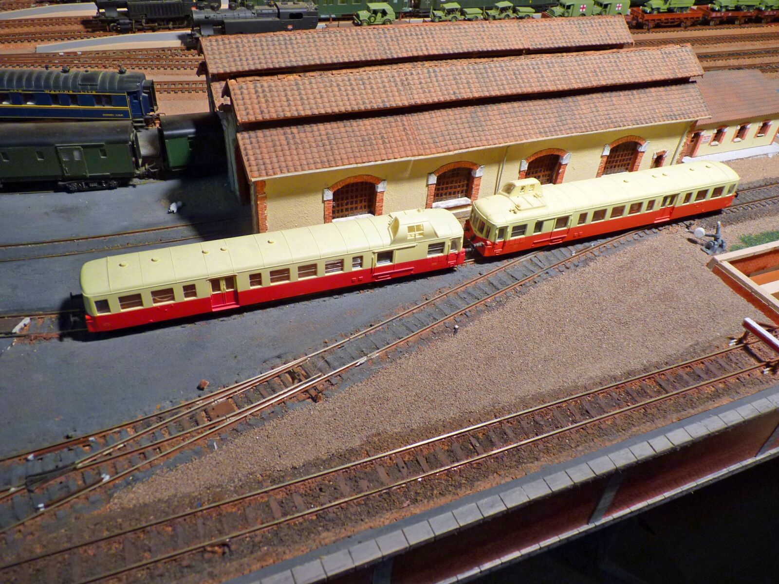 Panasonic Lumix DMC-FZ35 (Lumix DMC-FZ38) sample photo. Model railroad, train, locomotive photography