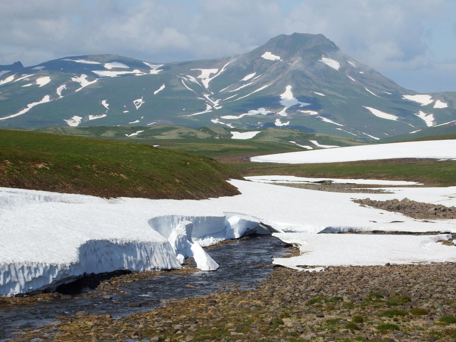 Fujifilm FinePix S1 sample photo. Kamchatka, mountain plateau, tundra photography