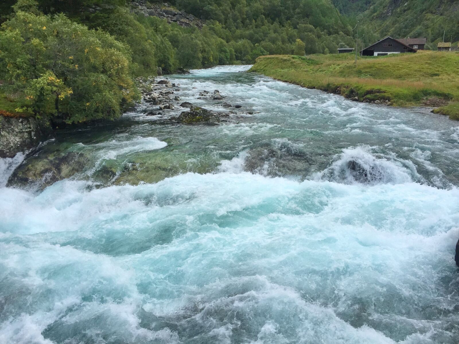 iPhone 6 Plus back camera 4.15mm f/2.2 sample photo. Waters, waterfall, nature photography