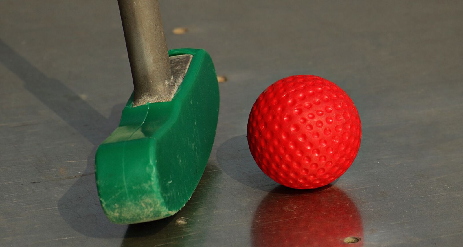 Canon EOS 100D (EOS Rebel SL1 / EOS Kiss X7) sample photo. Miniature golf, mini golf photography