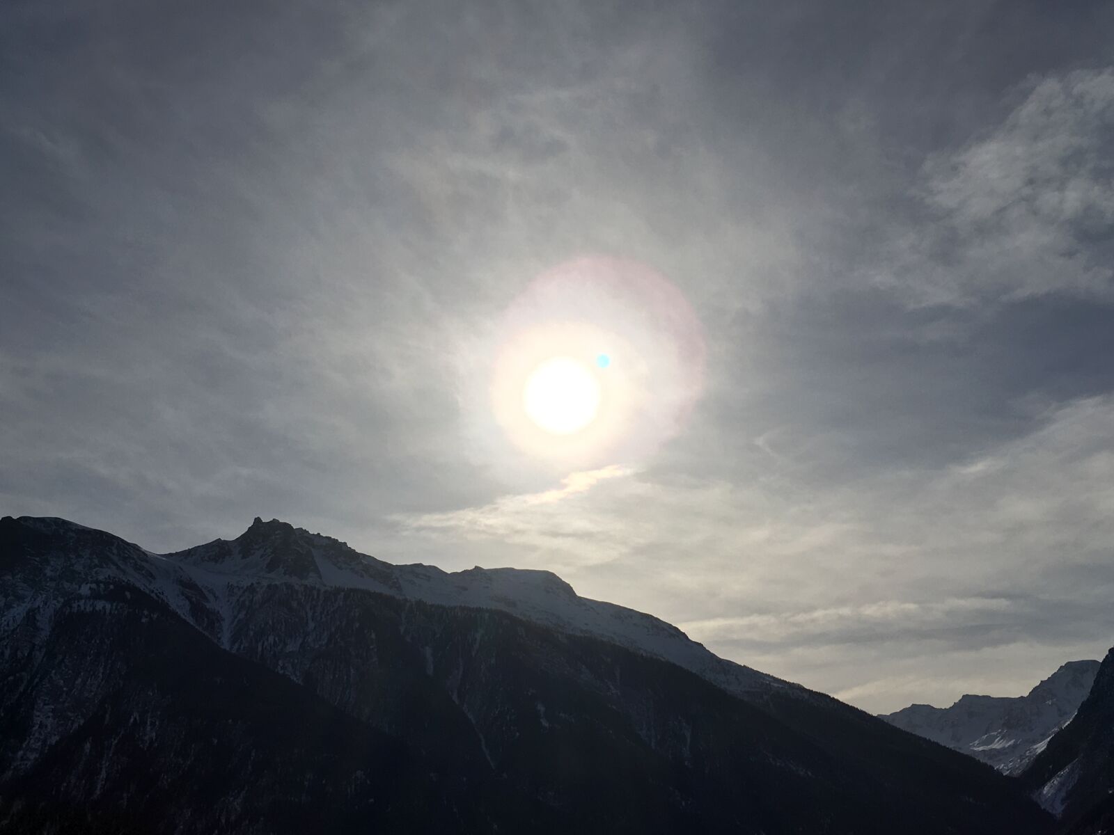 Apple iPhone 6s Plus sample photo. Sky, sun, romance photography
