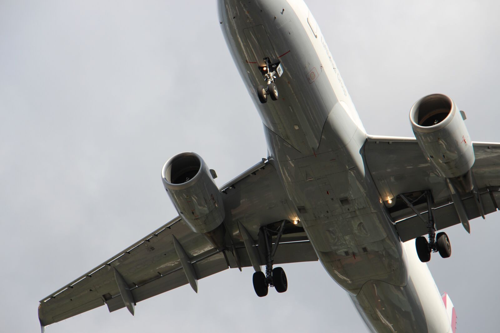 Canon EOS 700D (EOS Rebel T5i / EOS Kiss X7i) sample photo. Aircraft, flyer, sky photography