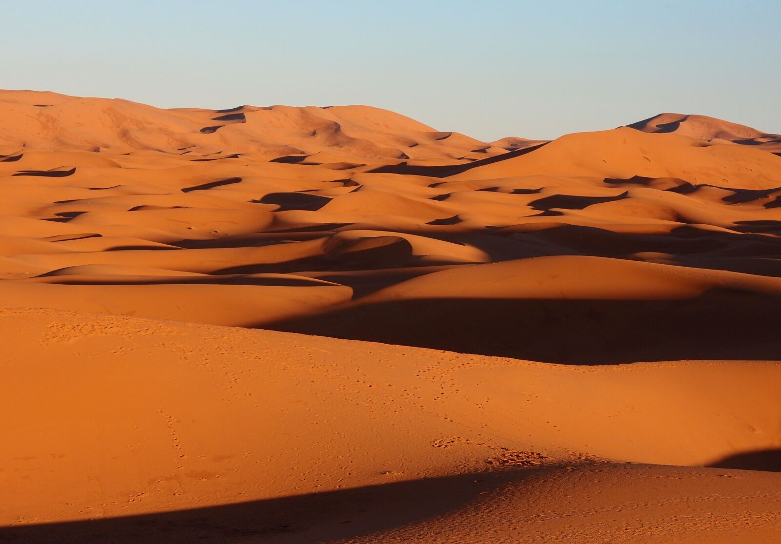 Olympus XZ-1 sample photo. Morocco, sahara desert, massive photography