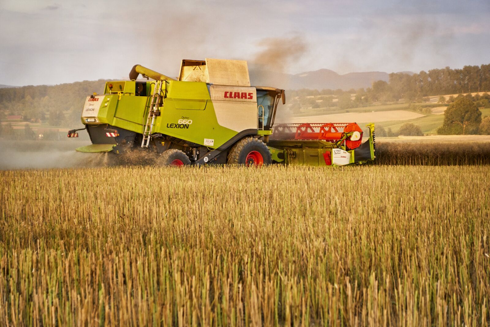 Sony ILCA-77M2 sample photo. Harvest, combine harvester, agriculture photography