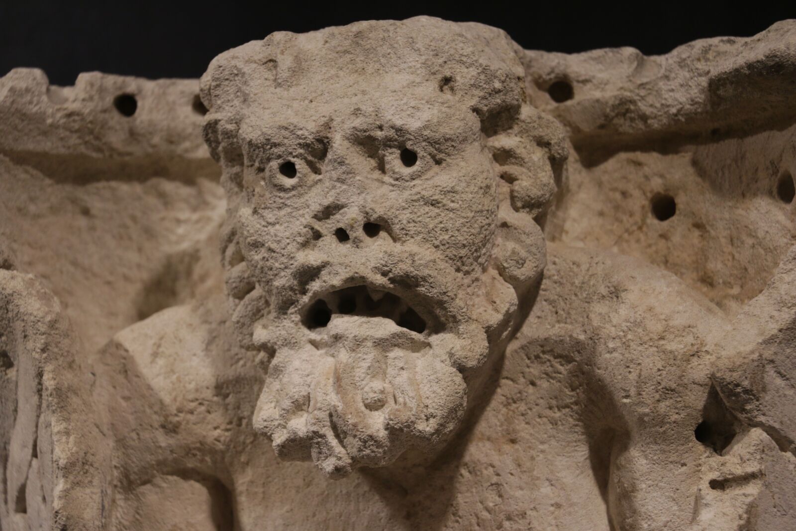 Canon EOS 70D sample photo. Museum of romanity nimes photography