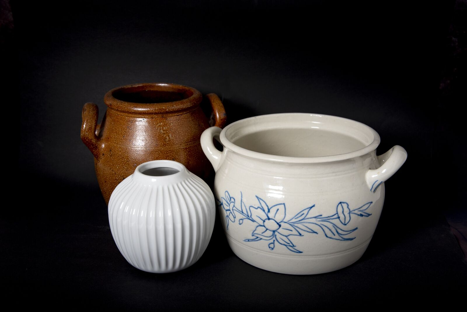 Nikon D750 sample photo. Pots, kitchen, vase photography