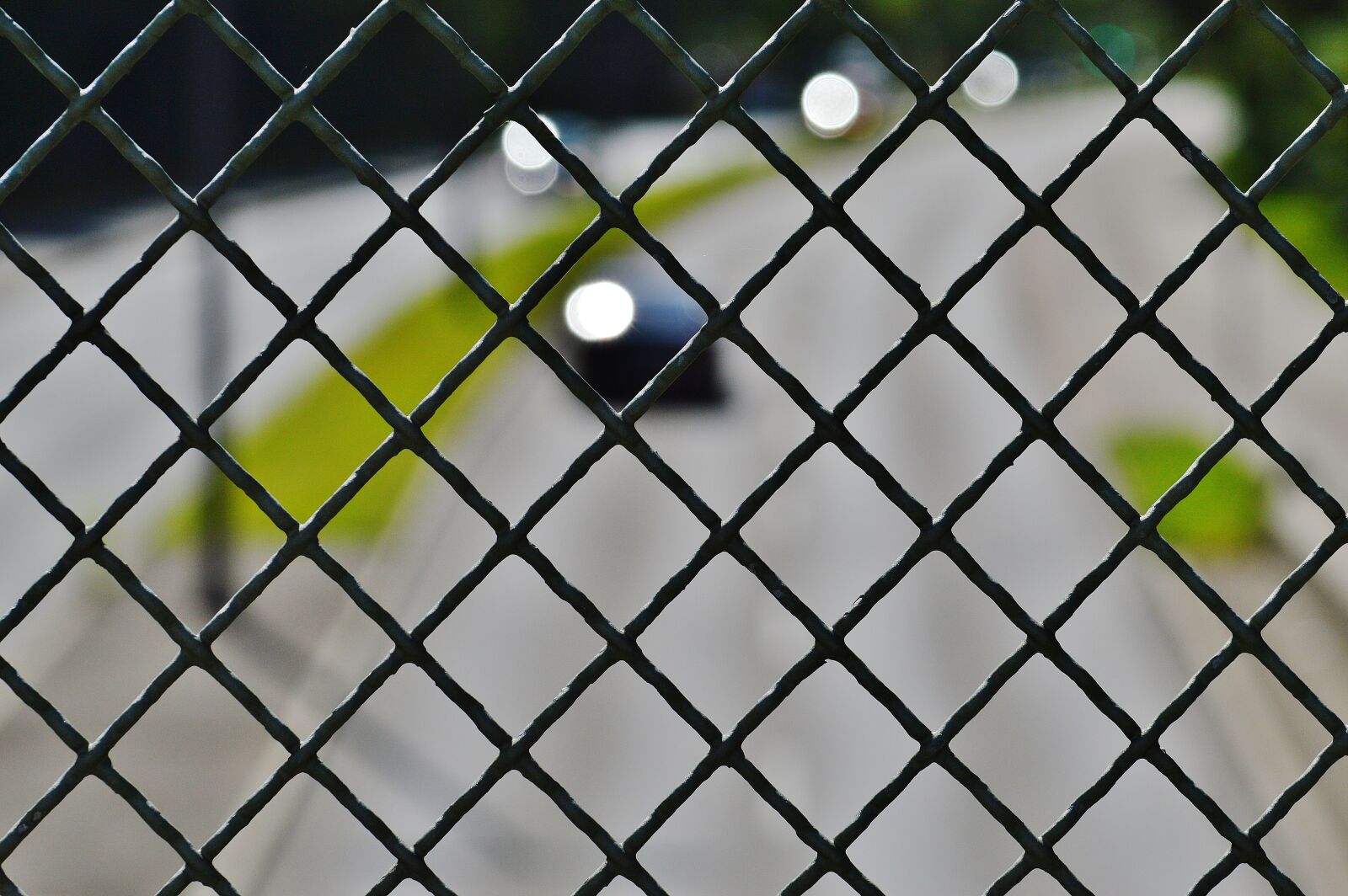 Nikon D3200 sample photo. Grid, bridge, road photography