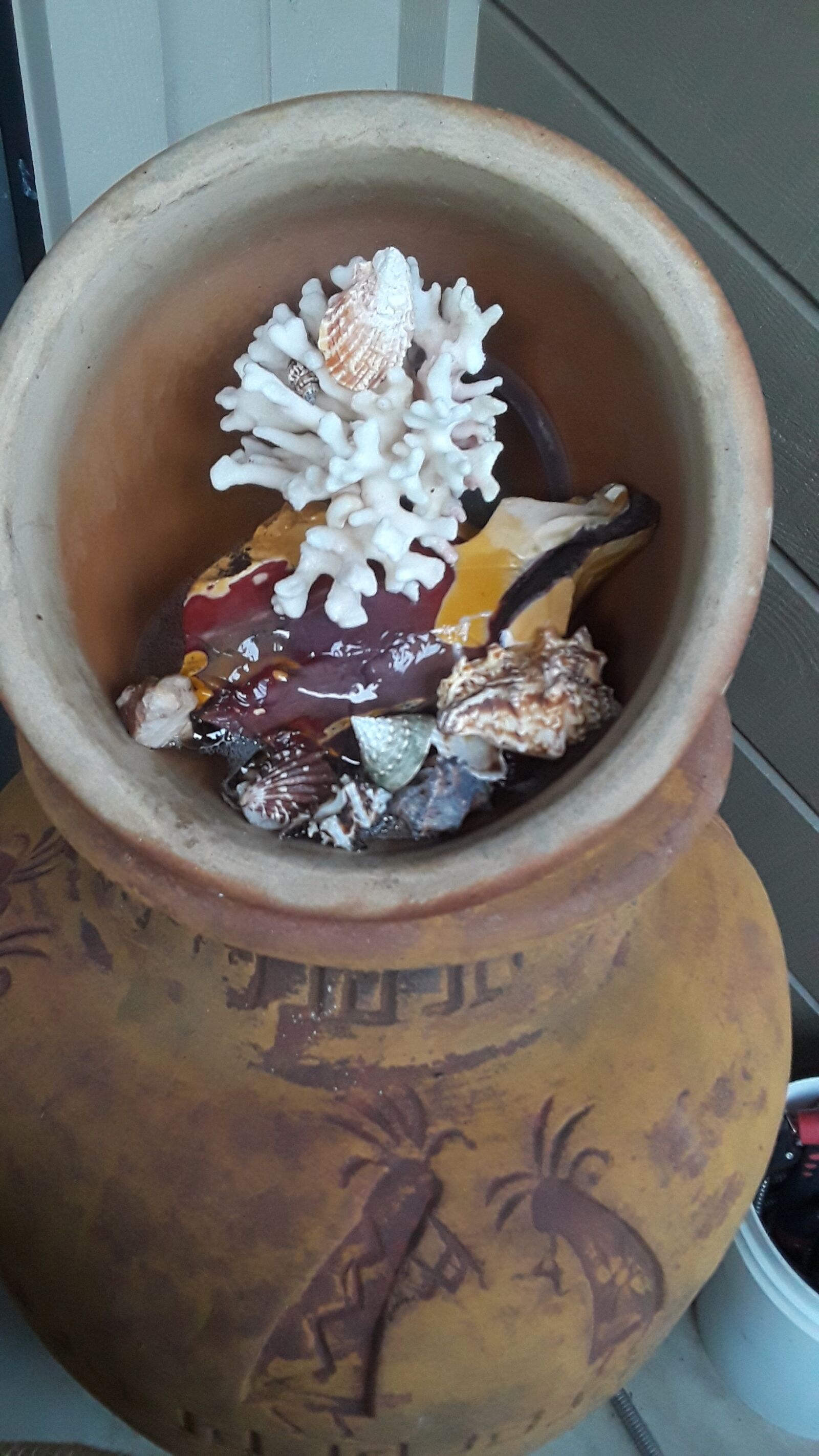 Samsung Galaxy J7 Prime sample photo. Water fountain, kokopelli, coral photography