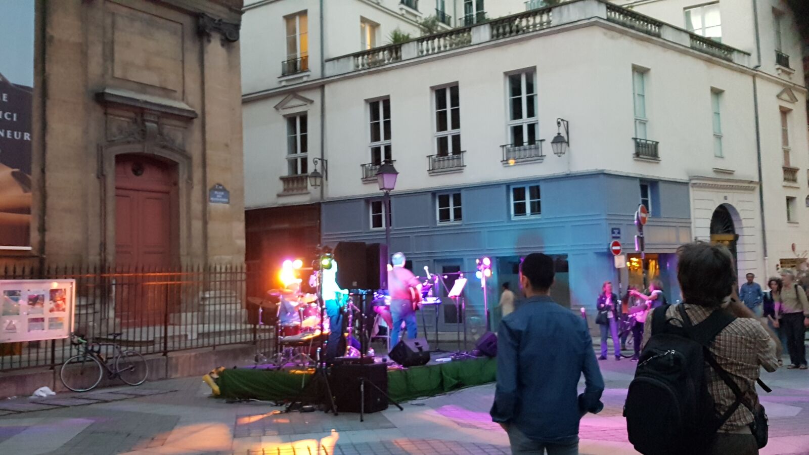Samsung Galaxy S7 sample photo. Rock, paris, music photography