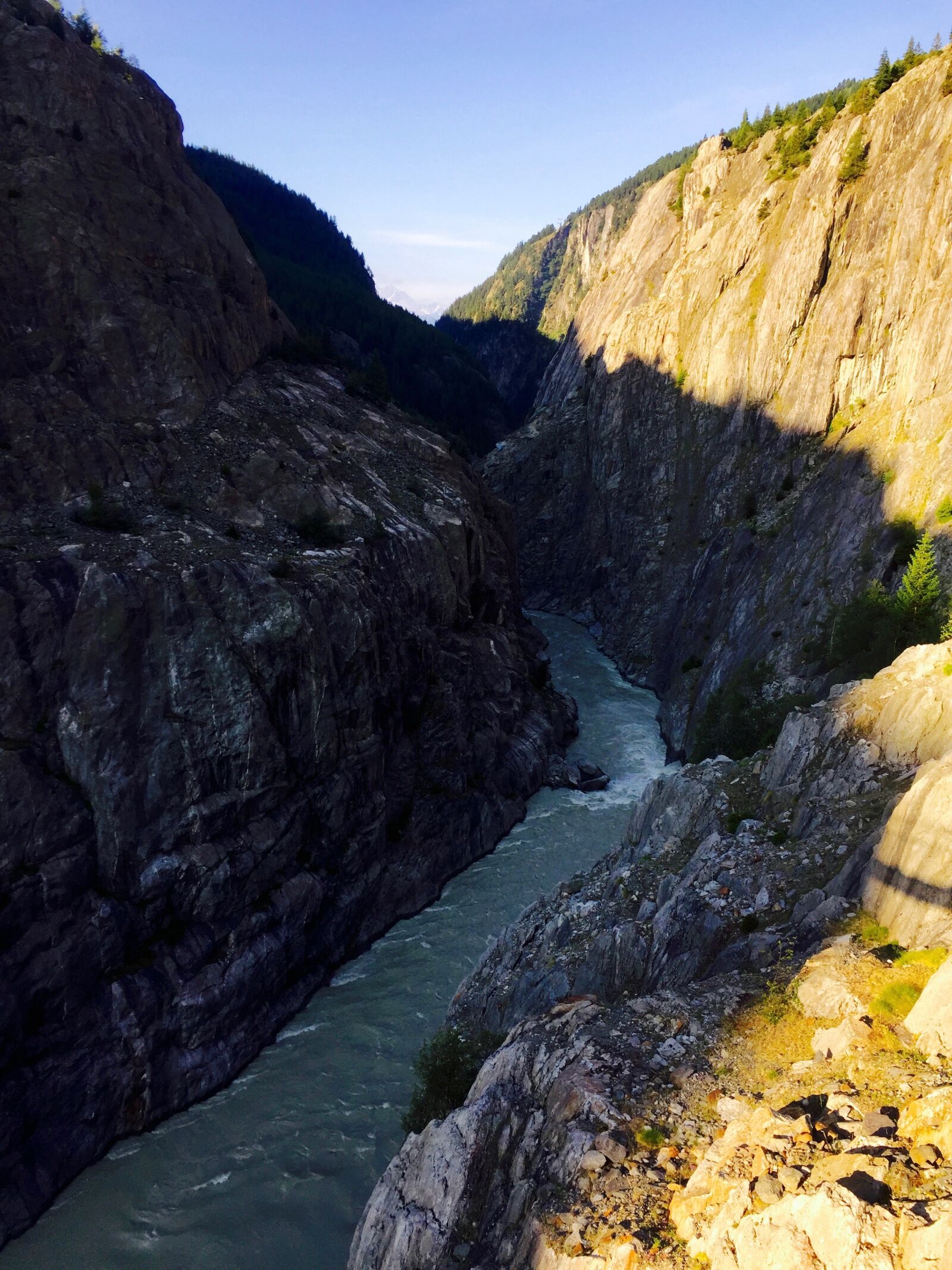 iPhone 6 Plus back camera 4.15mm f/2.2 sample photo. Mountains, river, switzerland photography