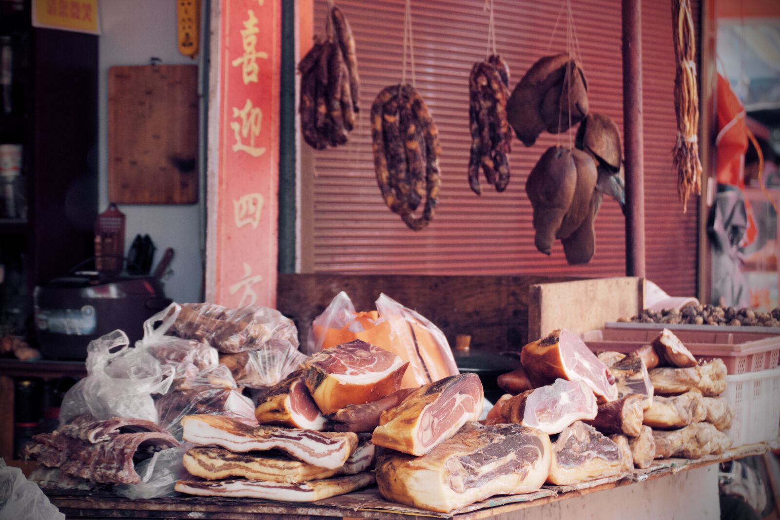 Canon EOS 550D (EOS Rebel T2i / EOS Kiss X4) sample photo. China, market, food photography
