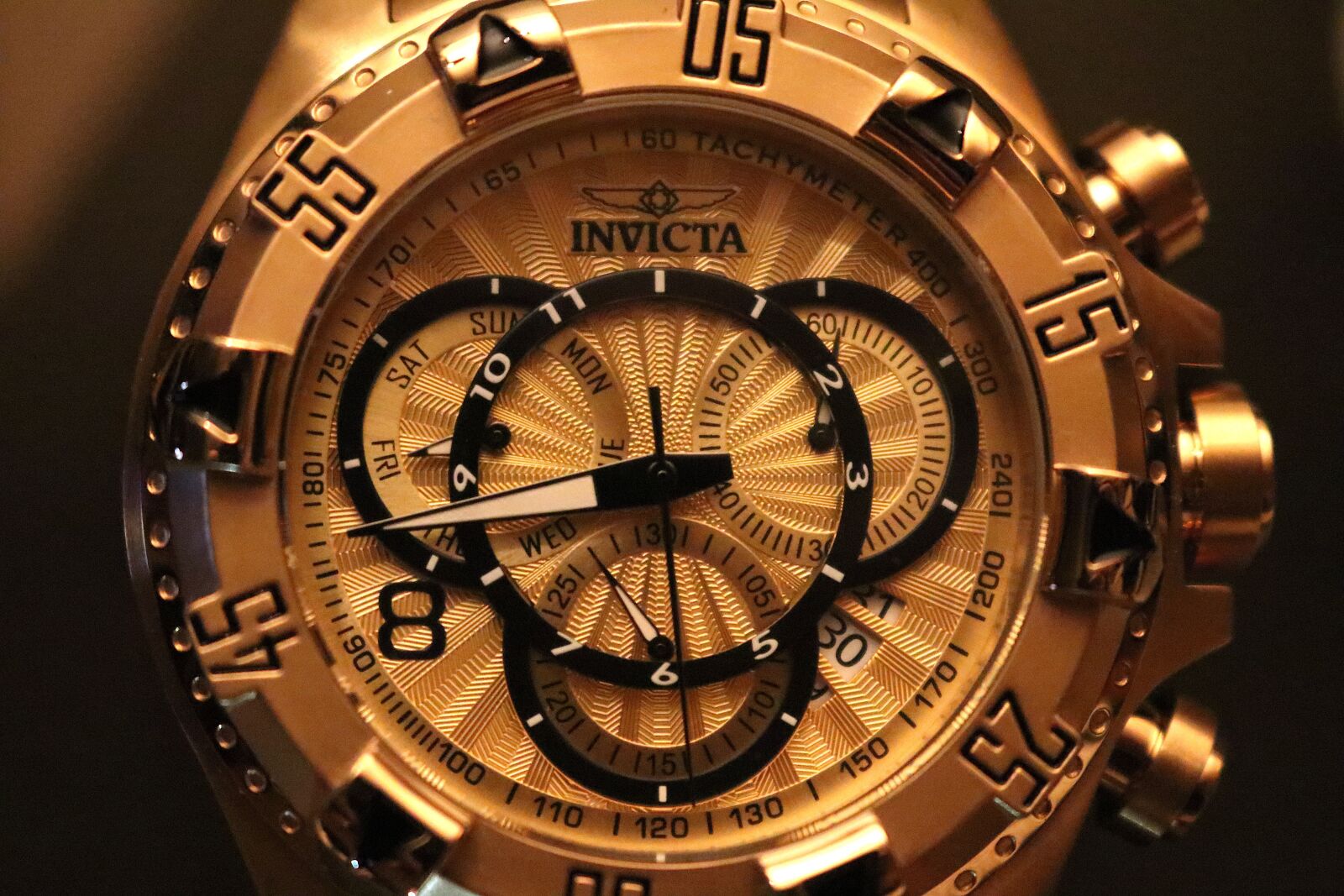 Canon EOS 80D sample photo. Watch, chronograph, tachometer photography