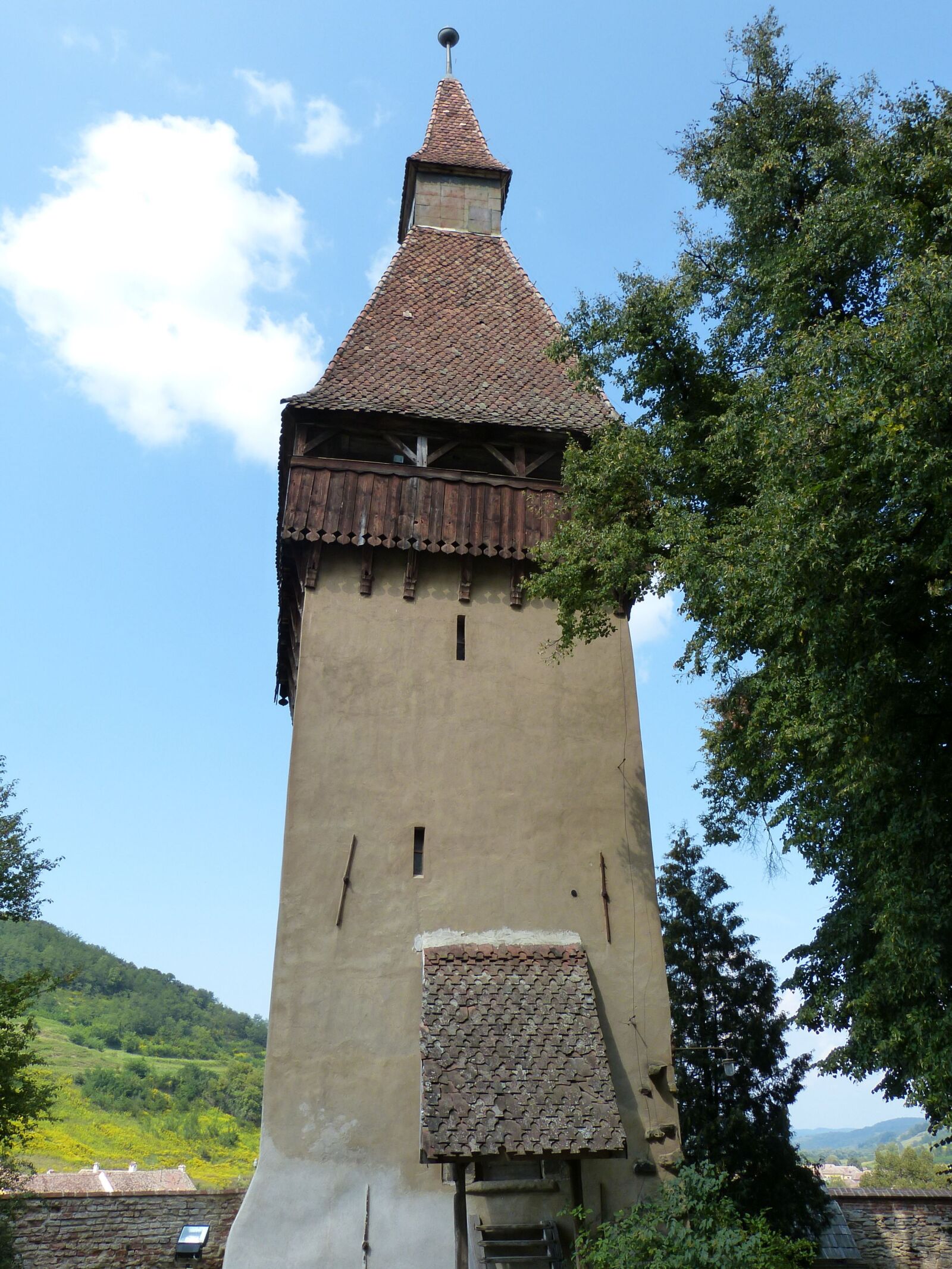 Panasonic Lumix DMC-FZ150 sample photo. Transylvania, romania, biertan photography