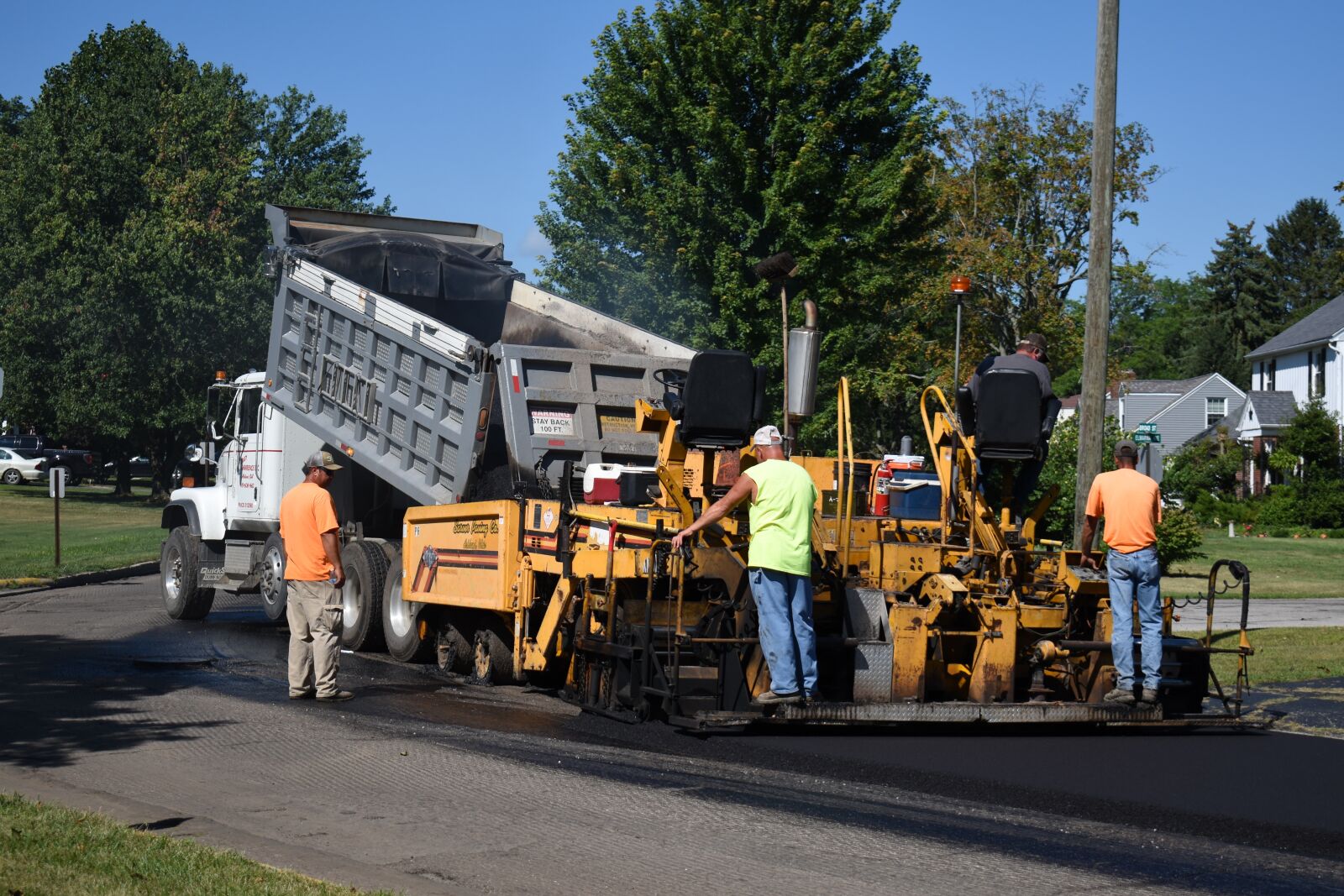 Nikon D5500 sample photo. Road, paving, truck photography