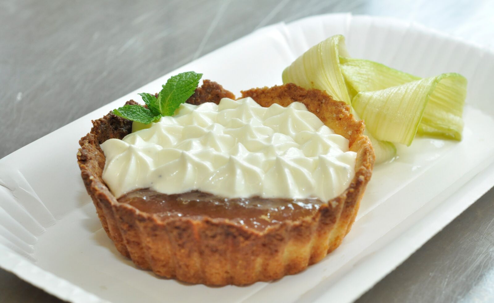 Nikon D90 sample photo. Rhubarb, cake, mint photography