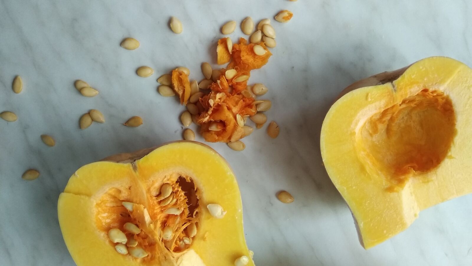 Xiaomi Redmi Note 4 sample photo. Pumpkin soup, butternut, cores photography