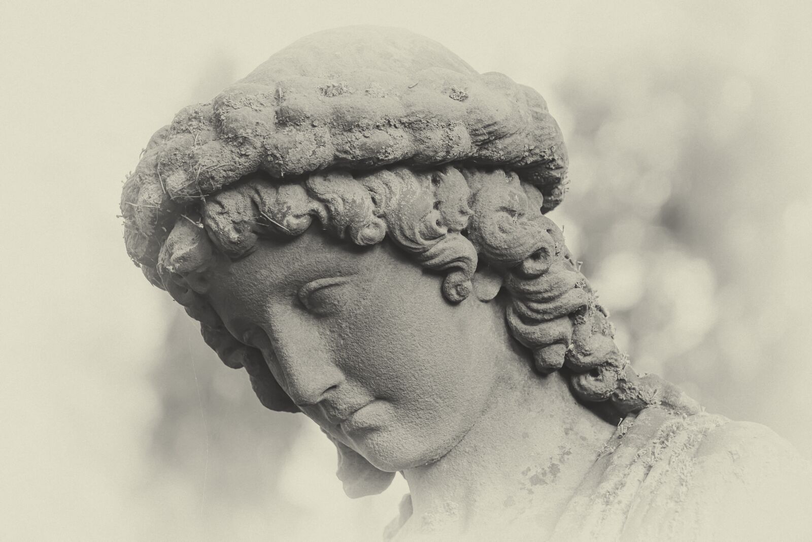 Canon EOS 700D (EOS Rebel T5i / EOS Kiss X7i) sample photo. Sculpture, cemetery, tombstone photography