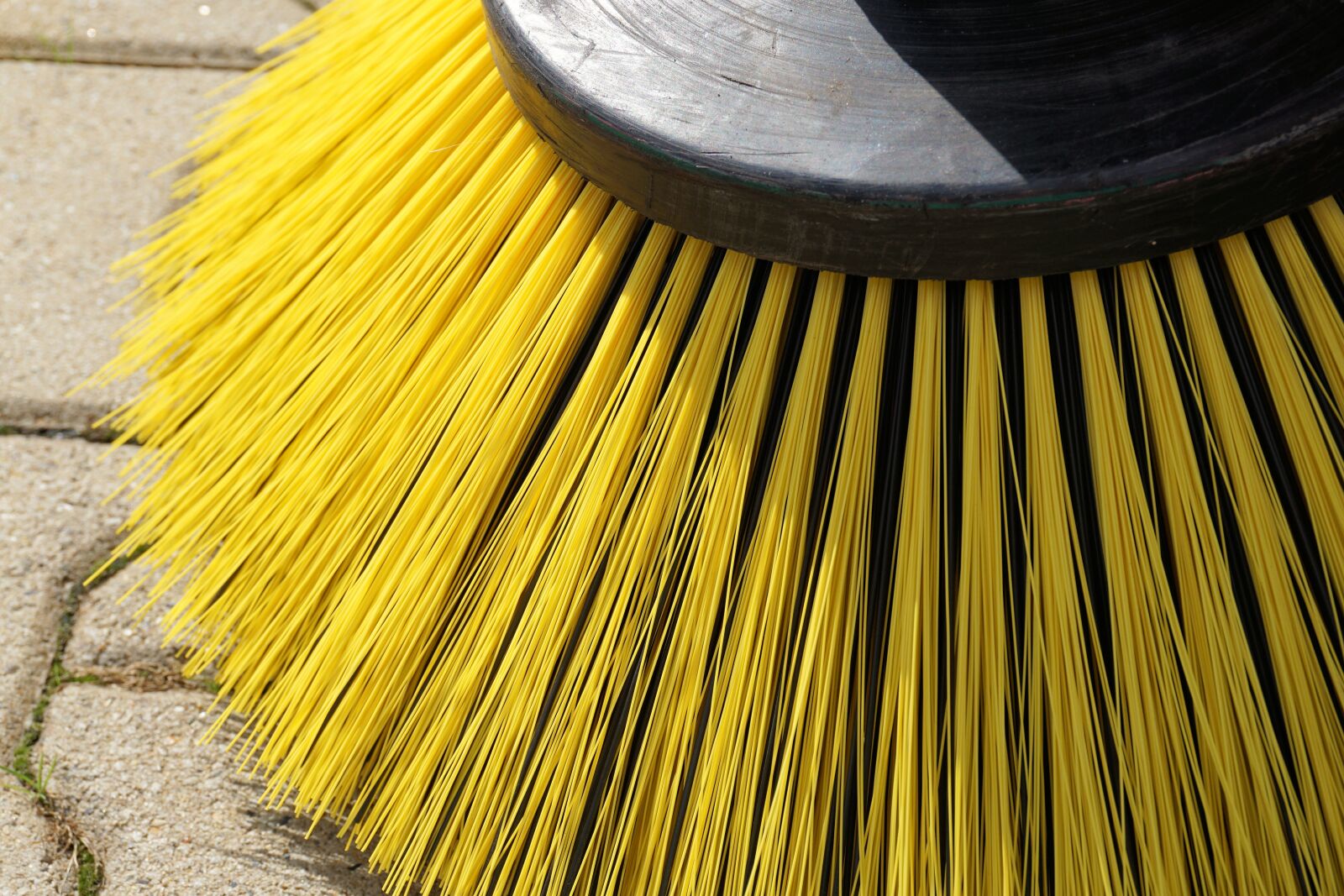 Sony a6000 sample photo. Sweeper, periodic brush, return photography