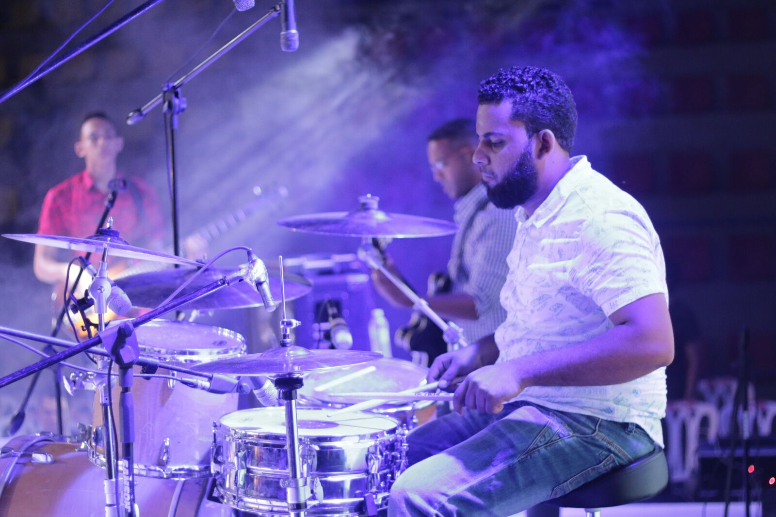 Canon EOS 70D + Canon EF 50mm F1.8 II sample photo. Battery, band, music photography