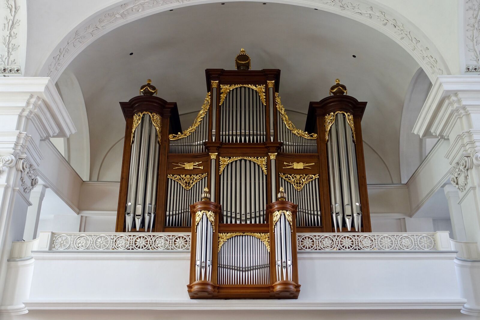 Sony Cyber-shot DSC-RX100 III sample photo. Organ, pipes, church photography