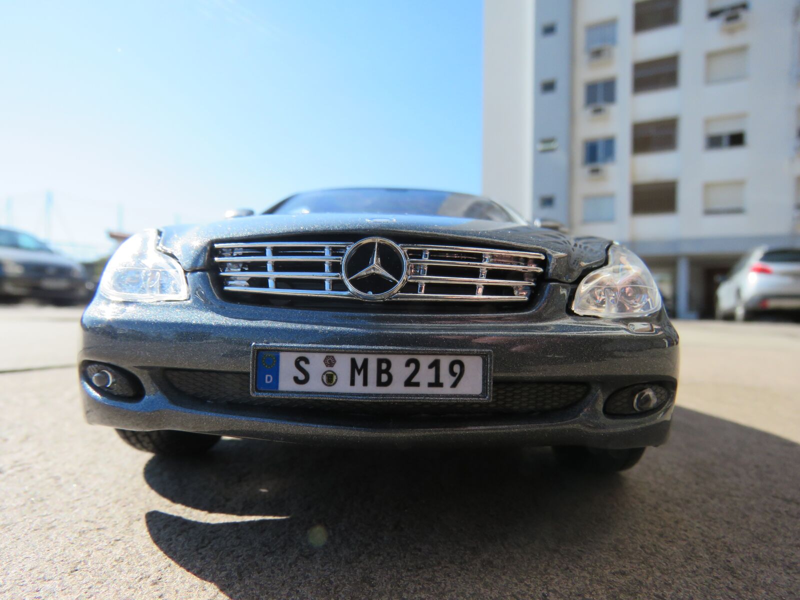 Canon PowerShot SX60 HS sample photo. Miniature, car, mercedes photography