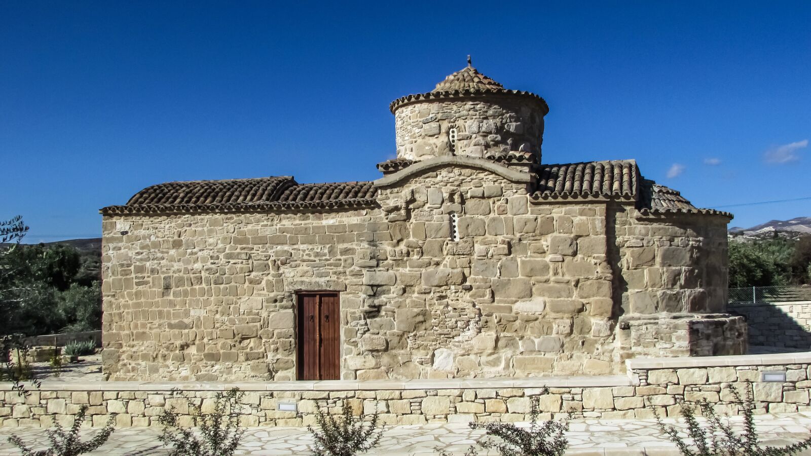 Canon PowerShot SX400 IS sample photo. Panagia tou kampou, church photography