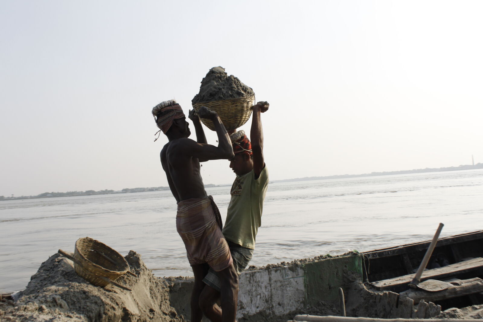 Canon EOS 500D (EOS Rebel T1i / EOS Kiss X3) sample photo. Bangladesh, canal, fisherman, flower photography