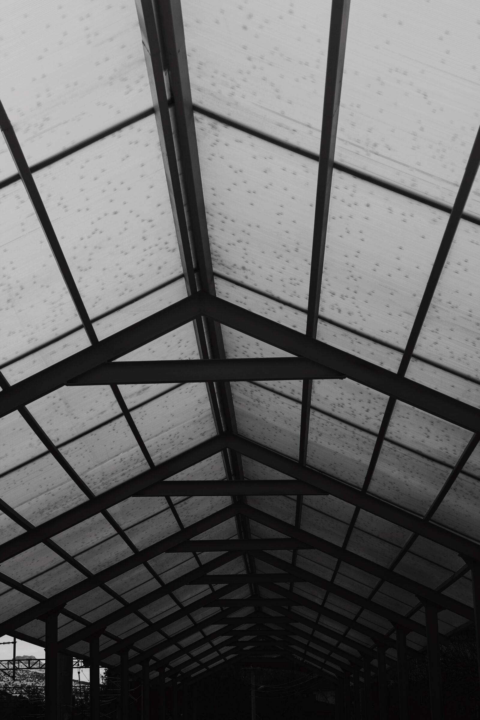 Canon EOS 1100D (EOS Rebel T3 / EOS Kiss X50) sample photo. Architecture, black, dark photography