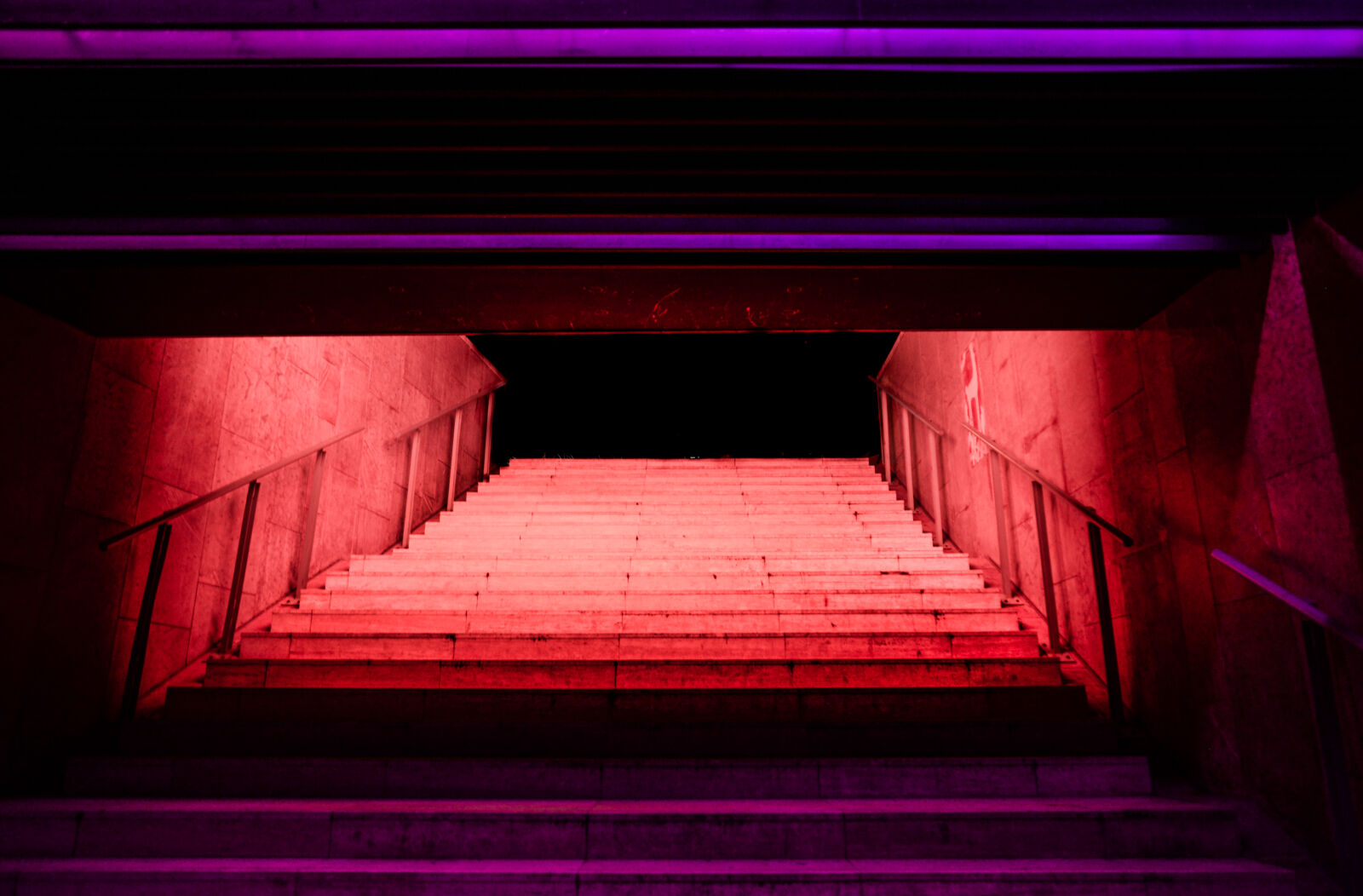 Nikon D610 sample photo. Architecture, black, budapest, colors photography