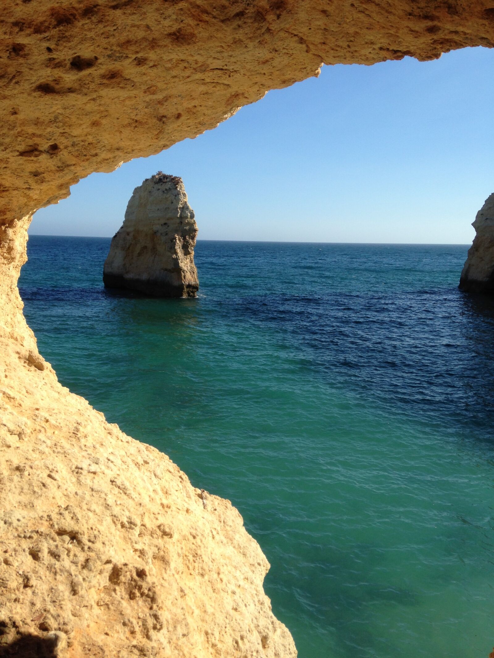 iPhone 5 back camera 4.12mm f/2.4 sample photo. Portugal, beach, algarve photography