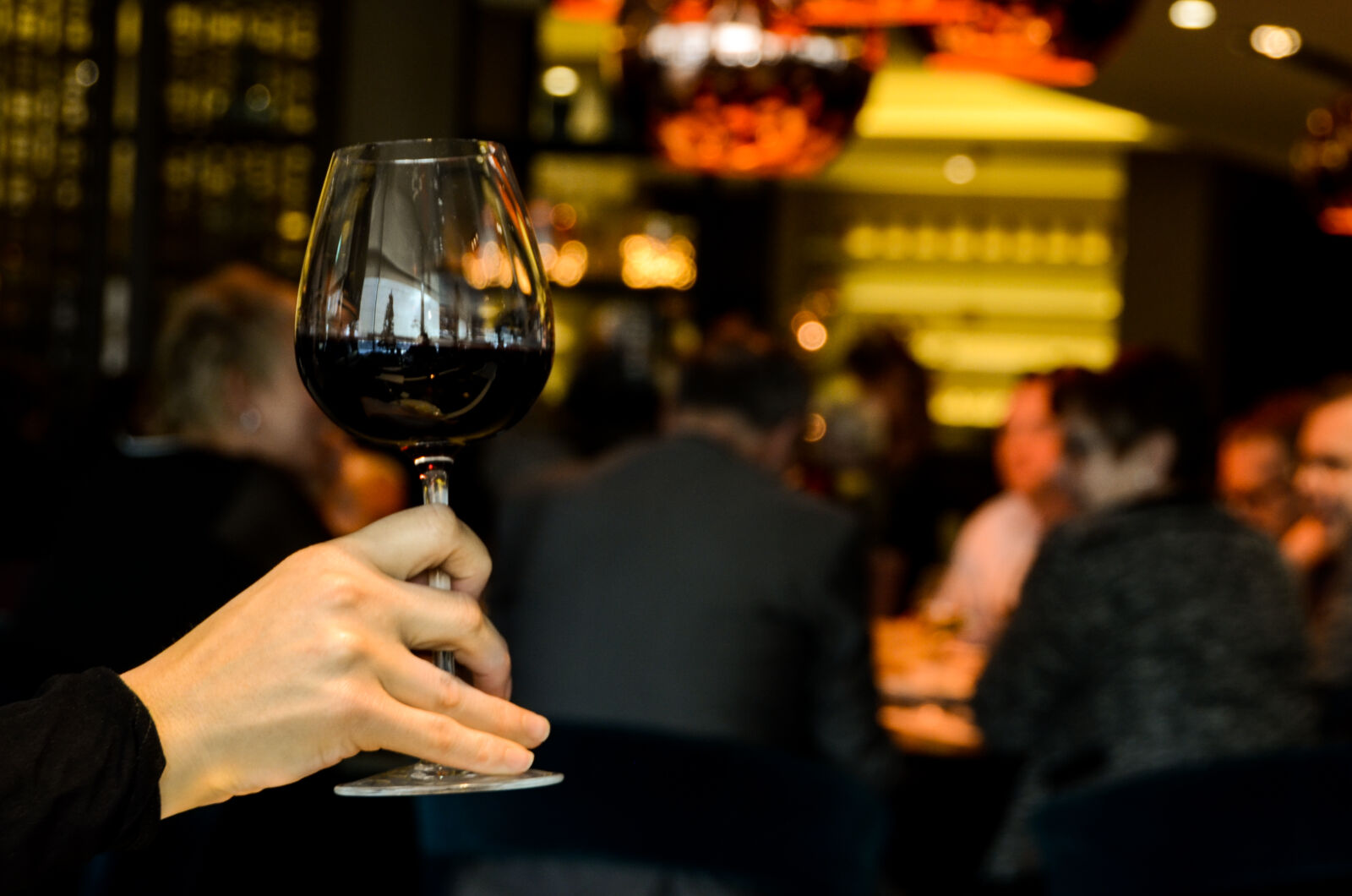 Nikon D7000 sample photo. Restaurant, person, people, hand photography