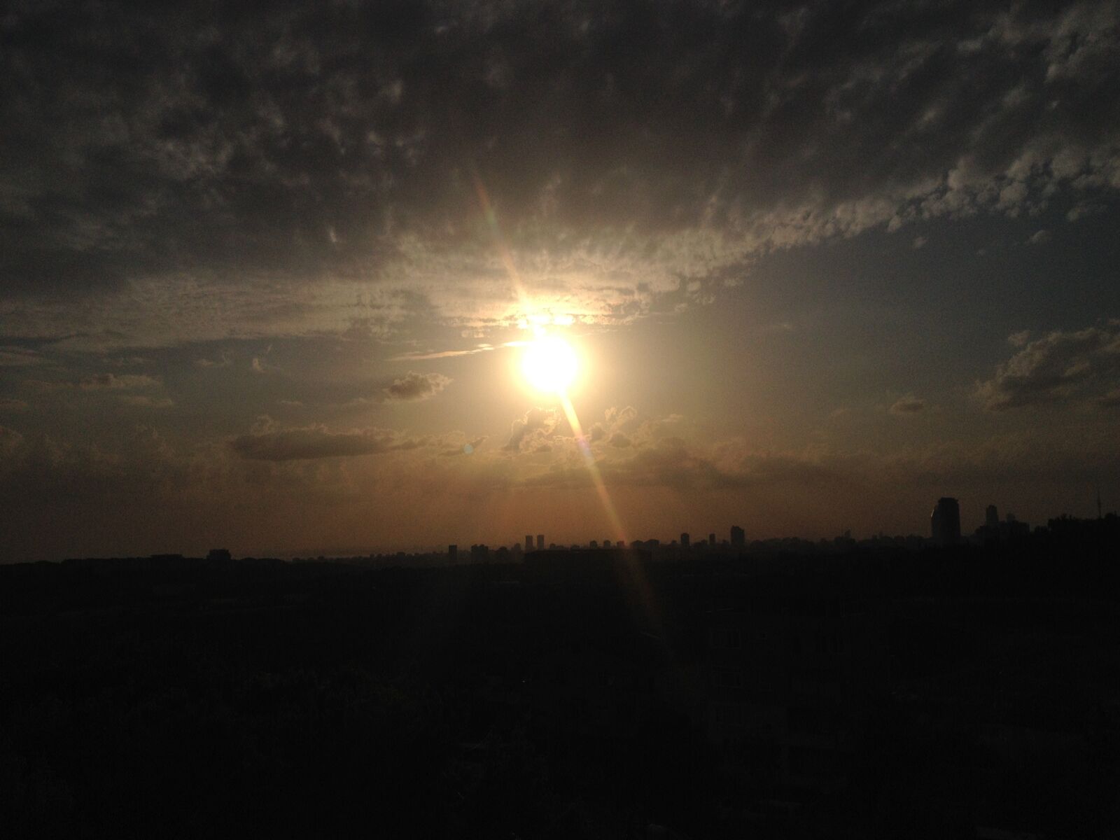 iPhone 4S back camera 4.28mm f/2.4 sample photo. Cloud, solar, turkey photography