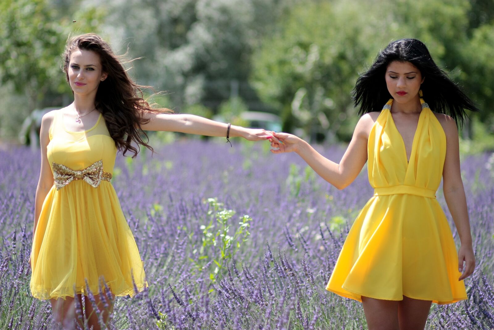 Canon EOS 450D (EOS Rebel XSi / EOS Kiss X2) sample photo. Girls, lavender, two photography