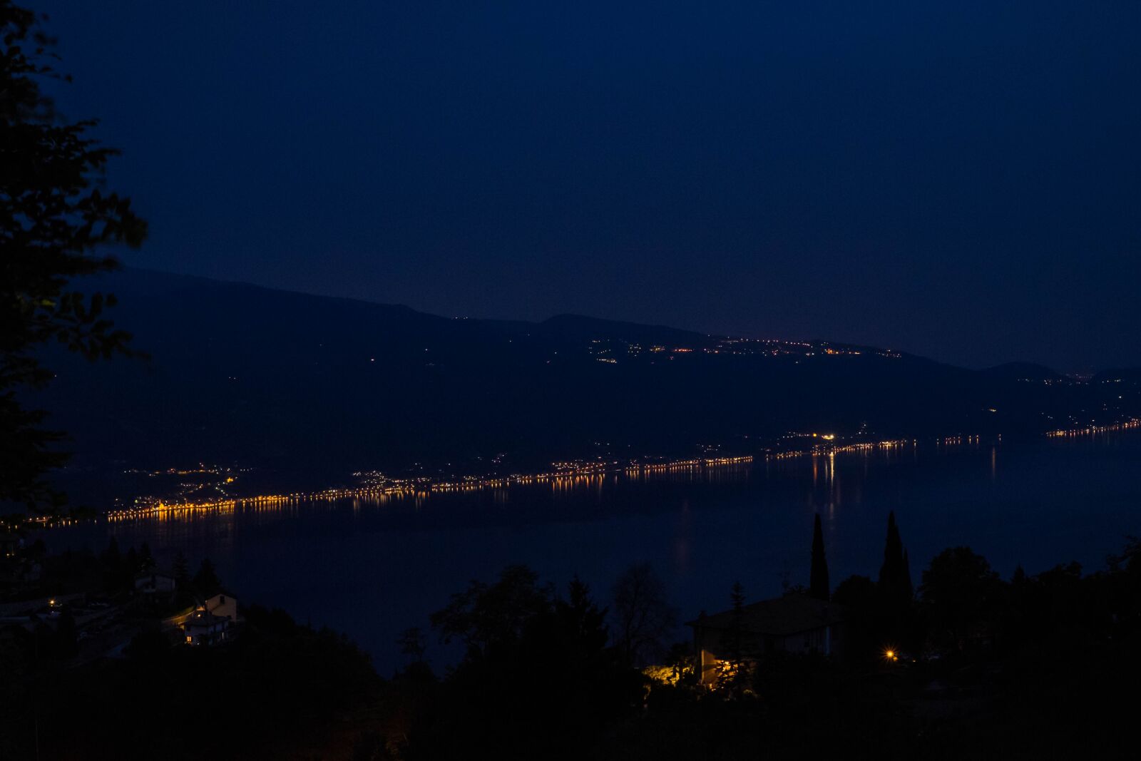 Fujifilm X-T1 + Fujifilm XF 35mm F1.4 R sample photo. Garda, abendstimmung, romance photography