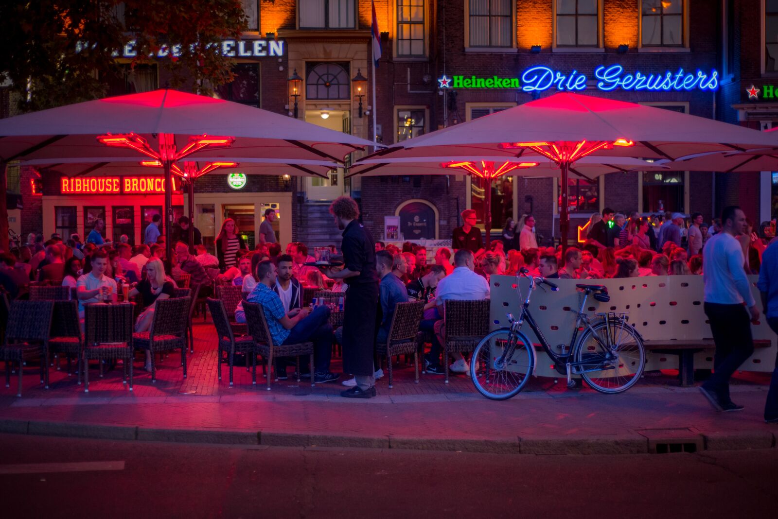 Nikon D610 sample photo. Drinks, groningen, terrace photography
