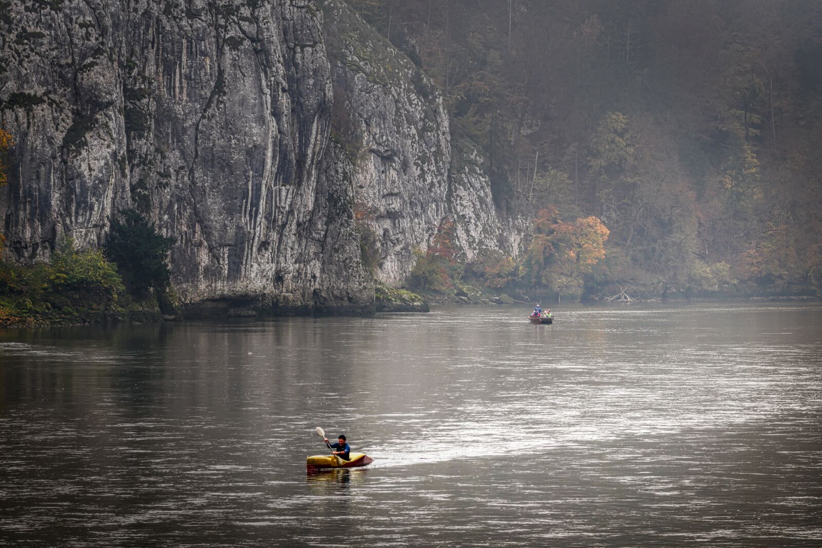 Panasonic Lumix DC-G90 (Lumix DC-G91) sample photo. Rock wall, mountain, river photography