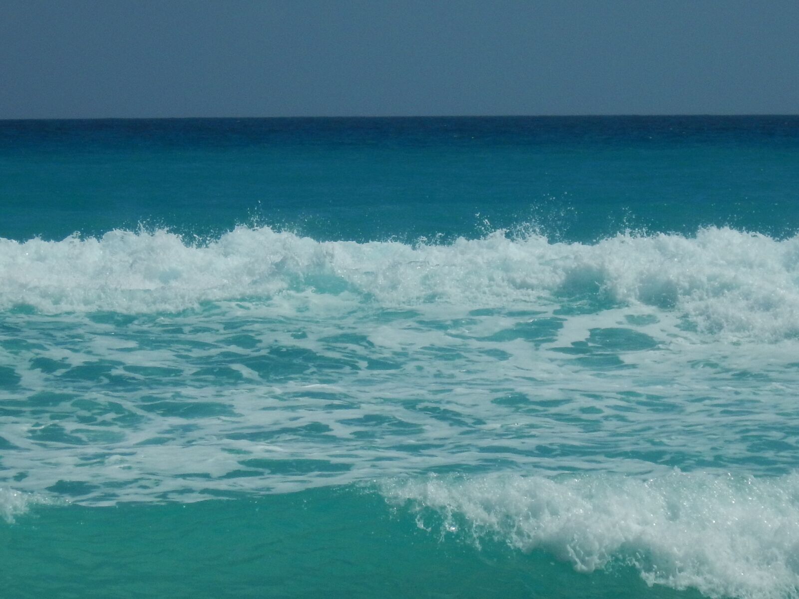 Nikon Coolpix AW130 sample photo. Sea, wave, ocean photography