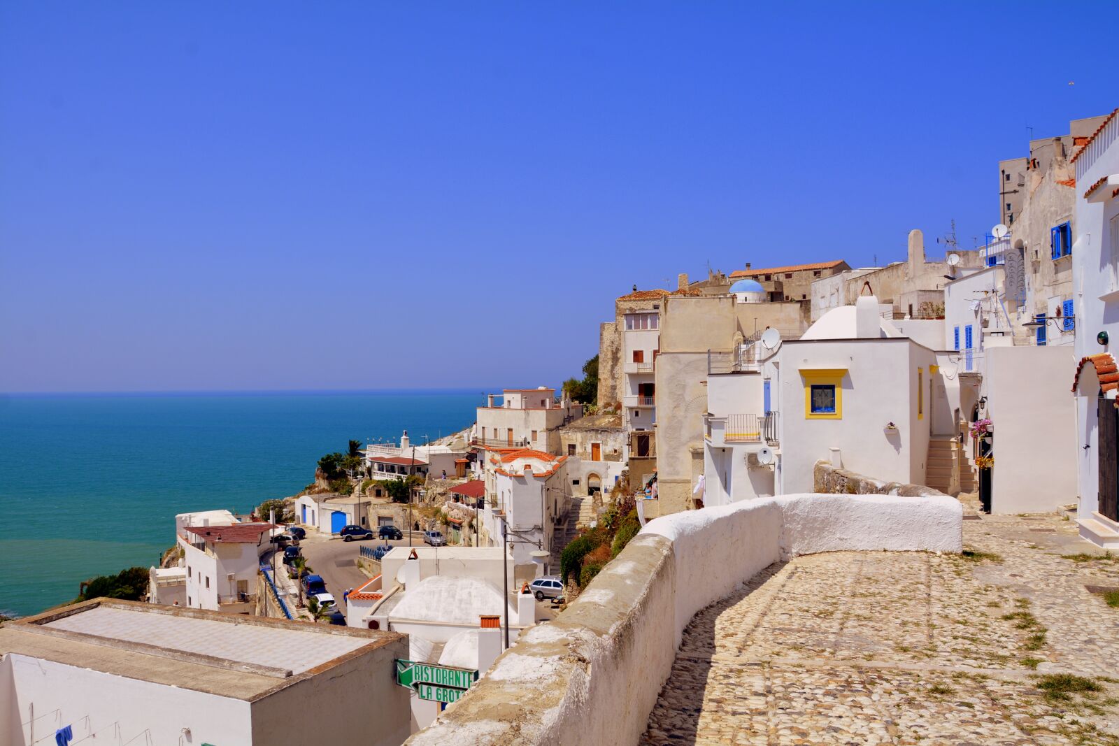 Nikon D7100 sample photo. Houses, sea, historian photography