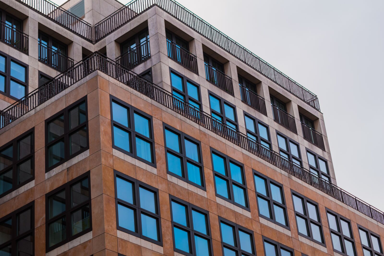 Nikon D5600 sample photo. Building, facade, glass photography
