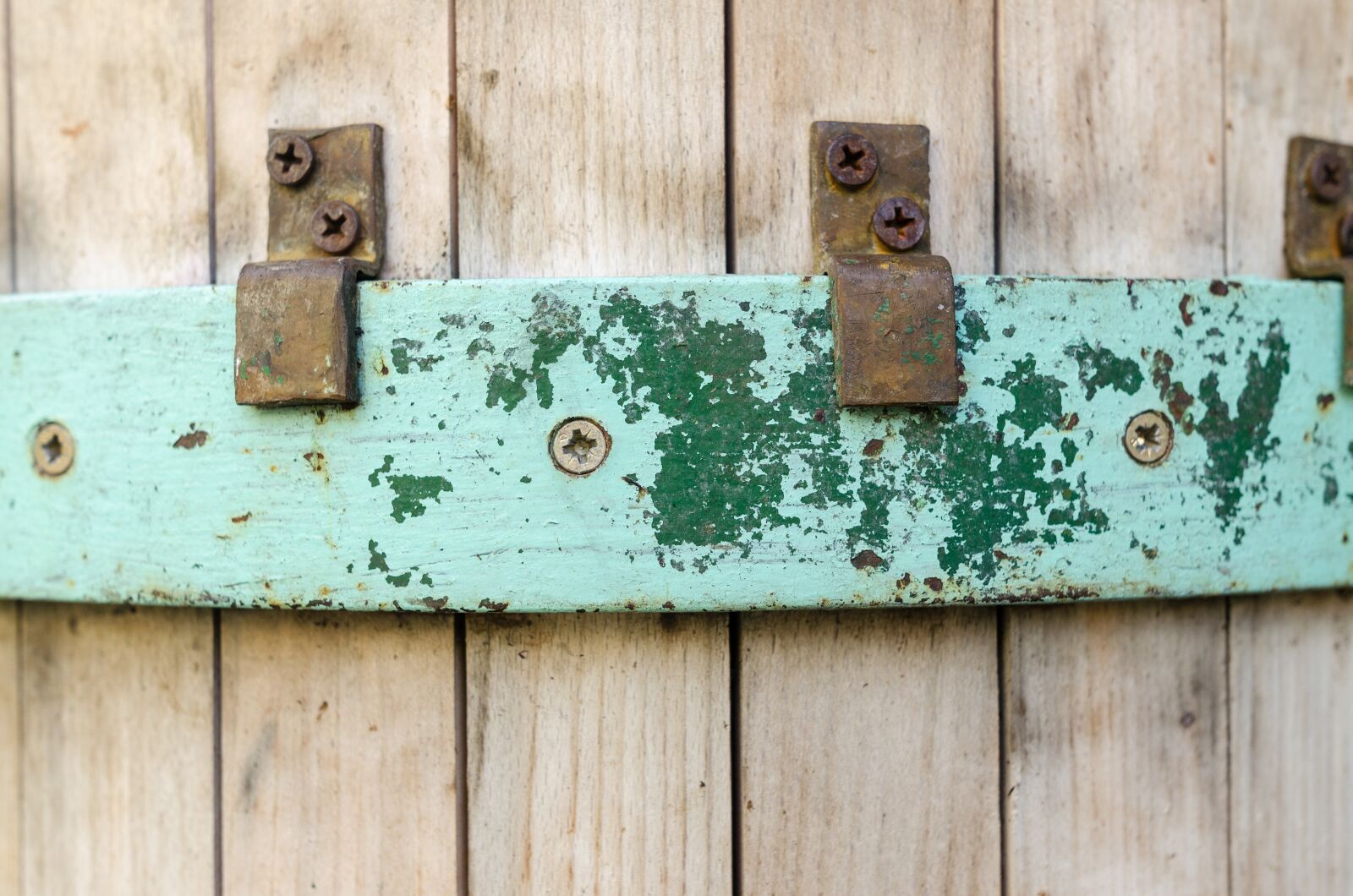 Nikon D5100 sample photo. Wood, texture, wine photography