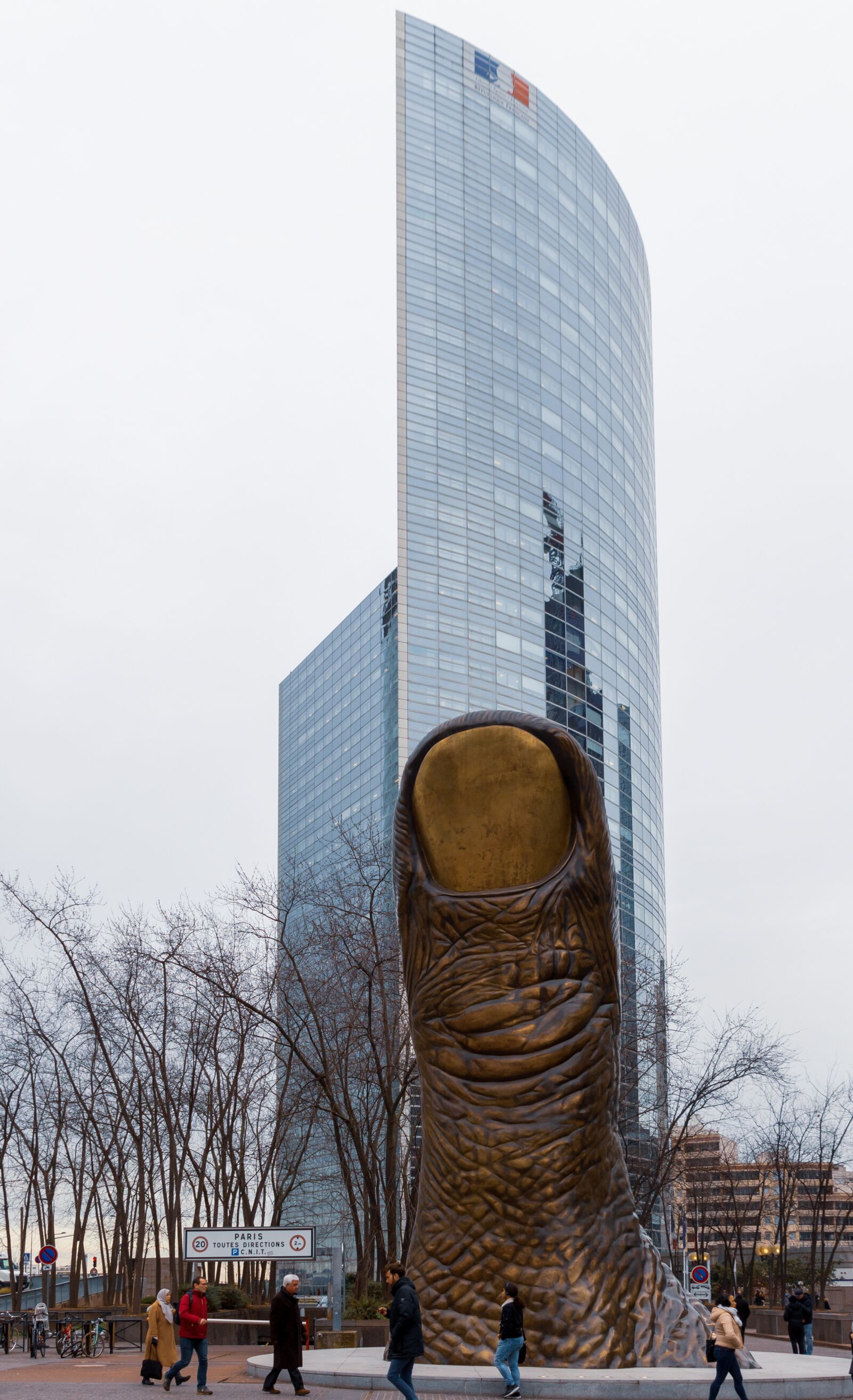 Canon EOS 700D (EOS Rebel T5i / EOS Kiss X7i) sample photo. Thumb, caesar, finger photography