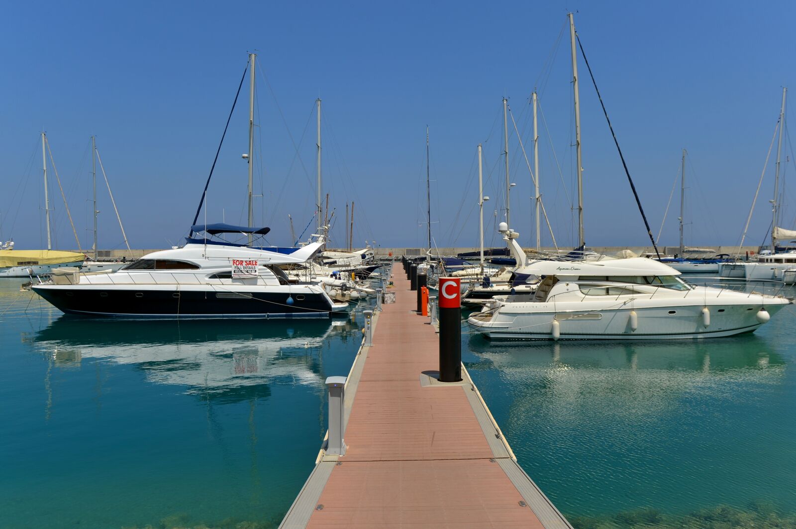 Nikon Df sample photo. Cyprus, korablik, sea photography