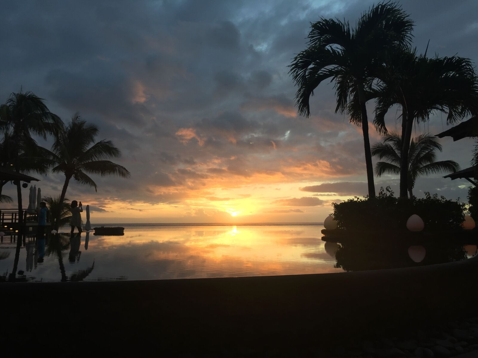 Apple iPhone 6 sample photo. Mauritius, pool, evening photography
