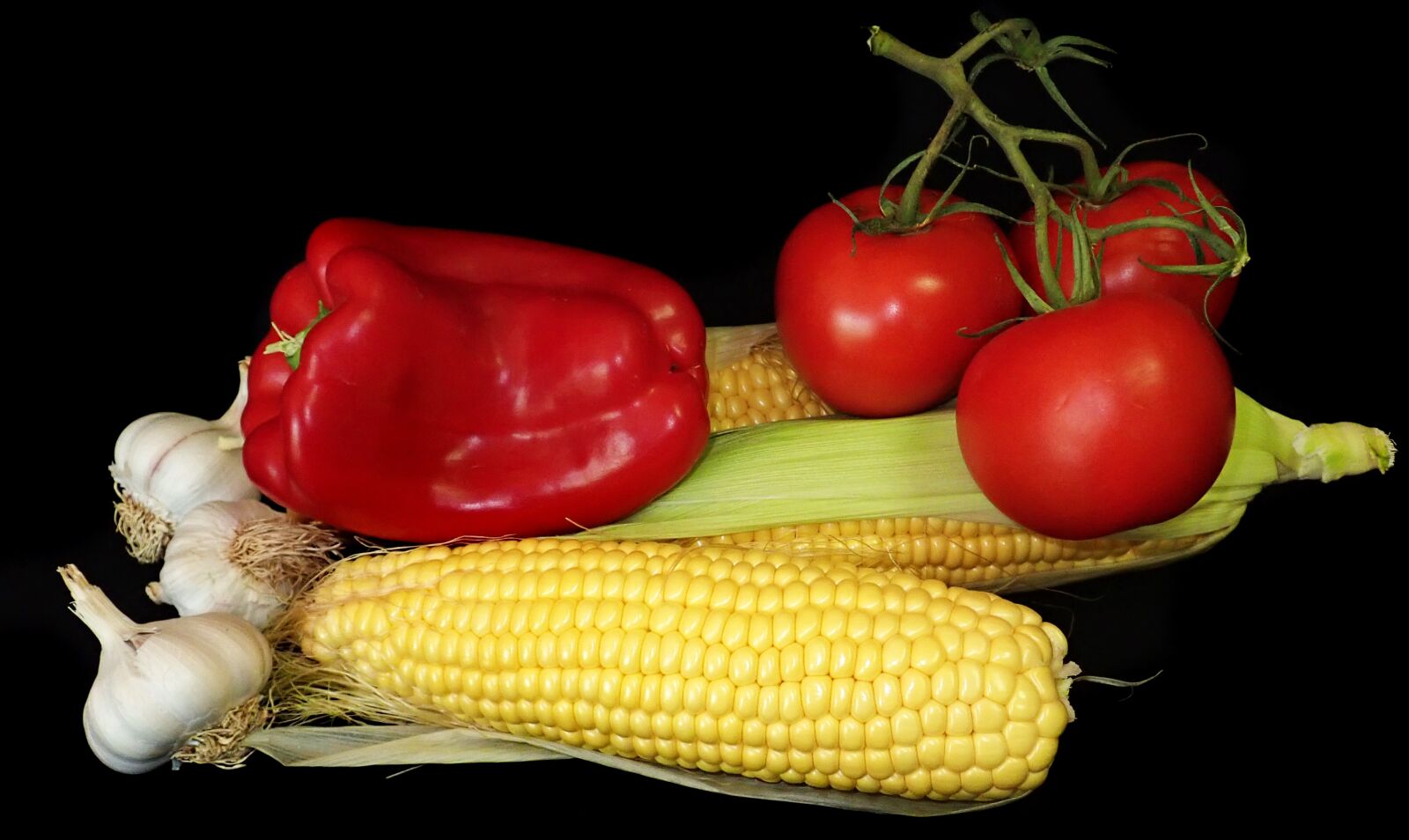 Olympus TG-5 sample photo. Vegetables, corn, capsicum photography