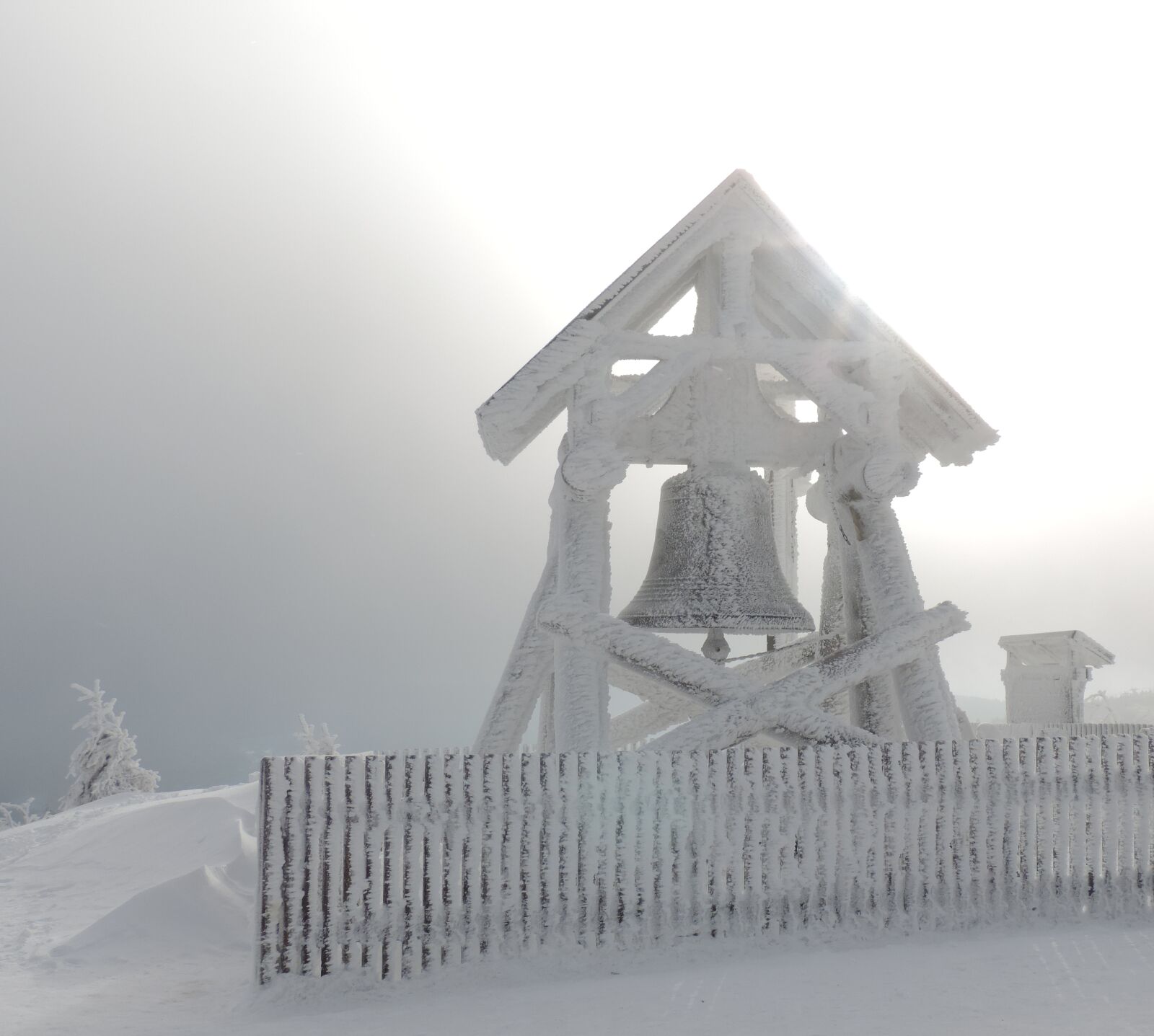 Nikon Coolpix P520 sample photo. Bell, ice, snow photography