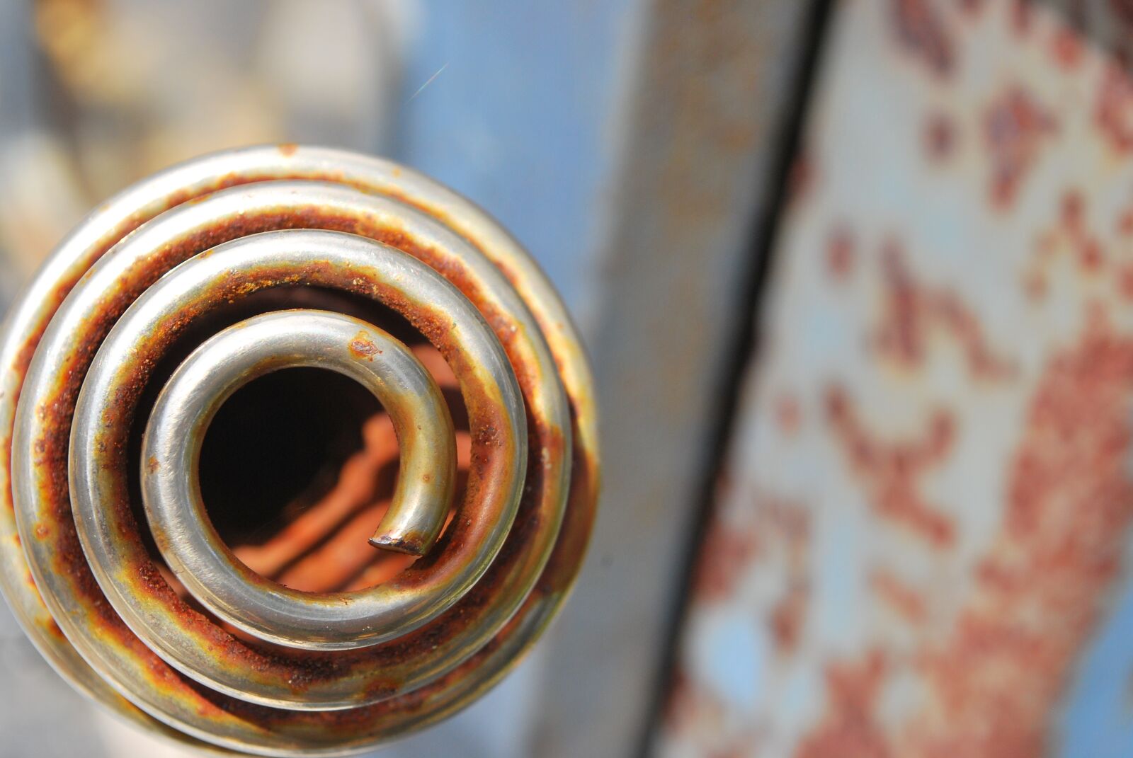Nikon D60 sample photo. Spiral, iron, rust photography
