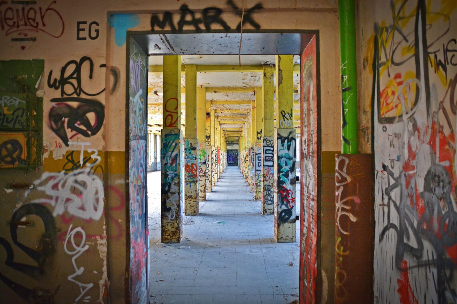 Nikon D5200 sample photo. Lost places, factory, pforphoto photography